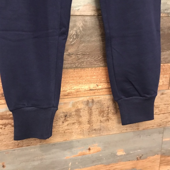 ❌SOLD❌ Fila French Terry Jogger size medium - Picture 3 of 8